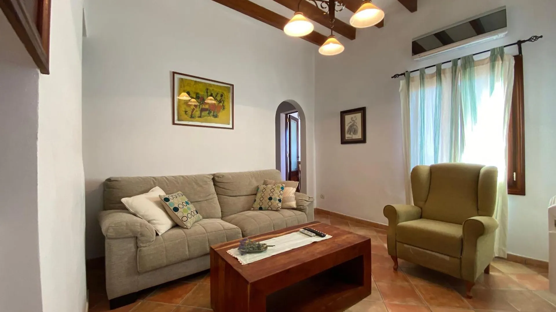 Holiday home Casa Nuria, Haus Im Zentrum Von Pollensa, 10 Meter Von Der Calvario Treppe Entfernt, Fuer 6 Personen, Mit Wifi Und Klimaanlage,