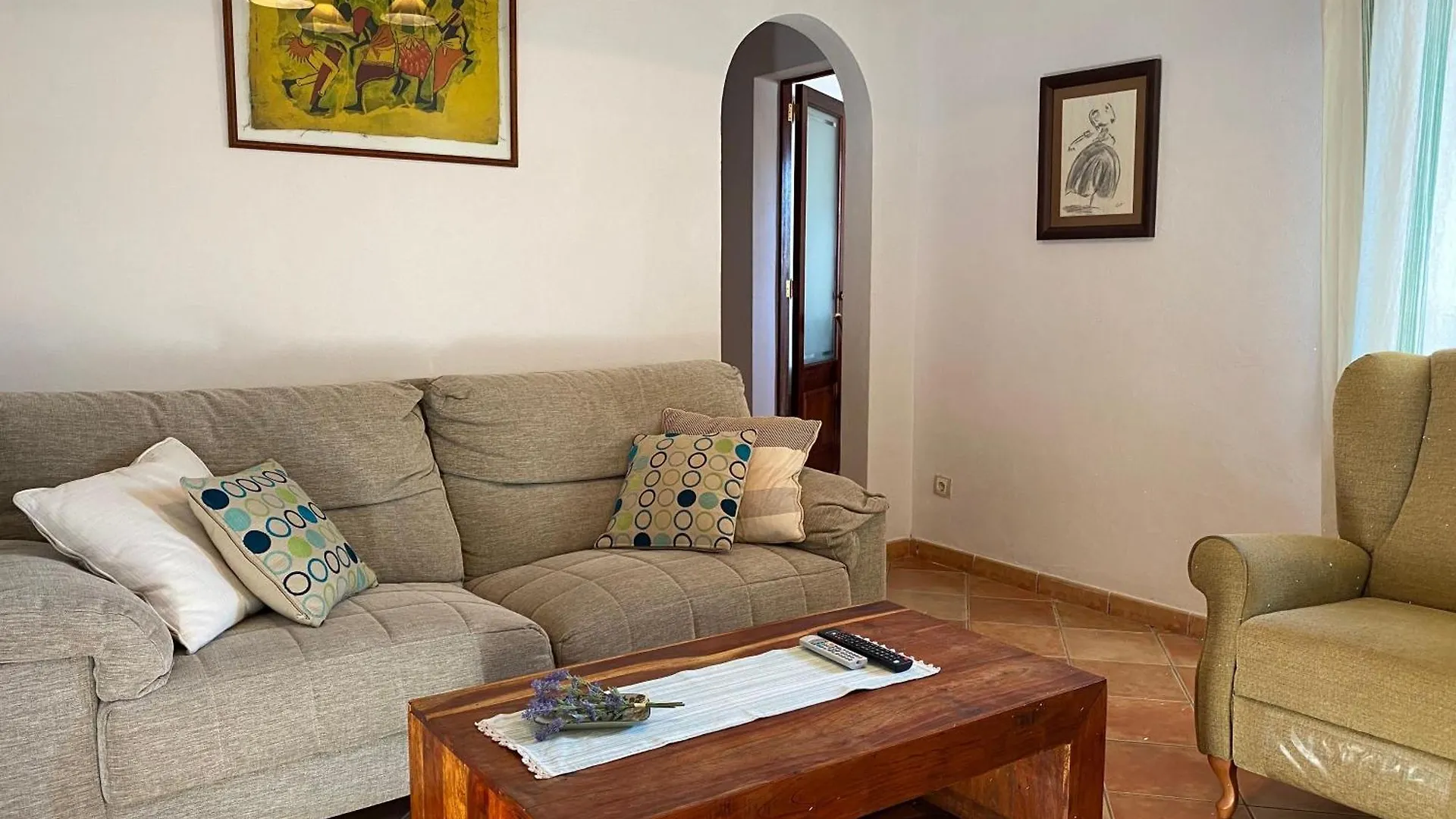 Casa Nuria, Haus Im Zentrum Von Pollensa, 10 Meter Von Der Calvario Treppe Entfernt, Fuer 6 Personen, Mit Wifi Und Klimaanlage, 0*, Pollenca Spain