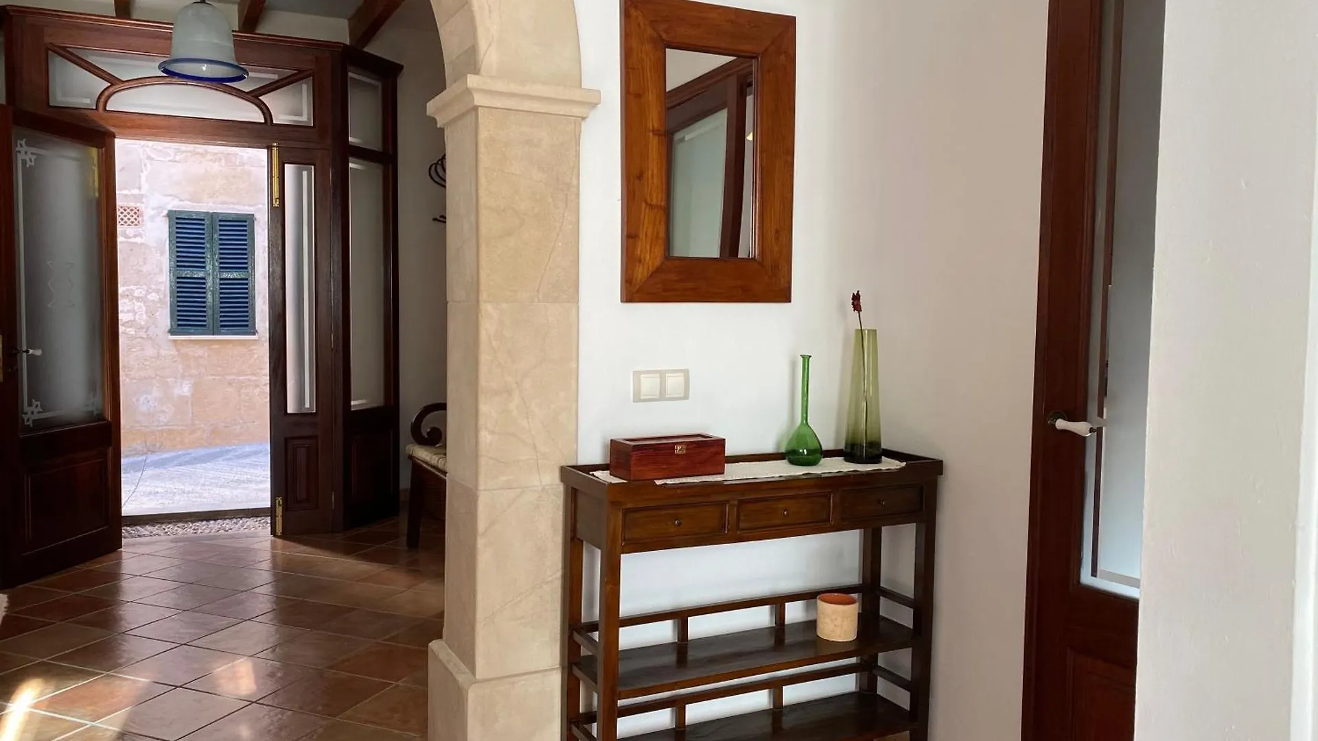 Casa Nuria, Haus Im Zentrum Von Pollensa, 10 Meter Von Der Calvario Treppe Entfernt, Fuer 6 Personen, Mit Wifi Und Klimaanlage, Holiday home Pollenca