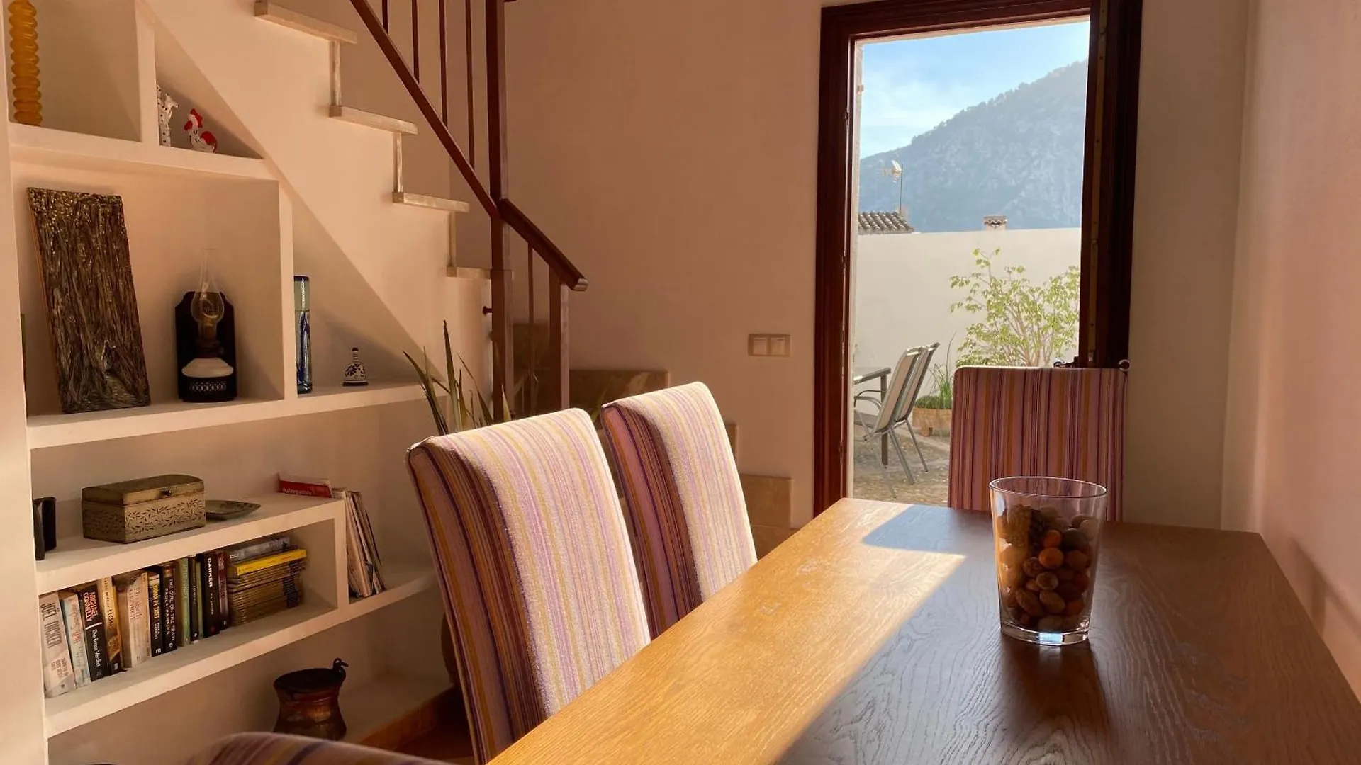 Holiday home Casa Nuria, Haus Im Zentrum Von Pollensa, 10 Meter Von Der Calvario Treppe Entfernt, Fuer 6 Personen, Mit Wifi Und Klimaanlage, Spain