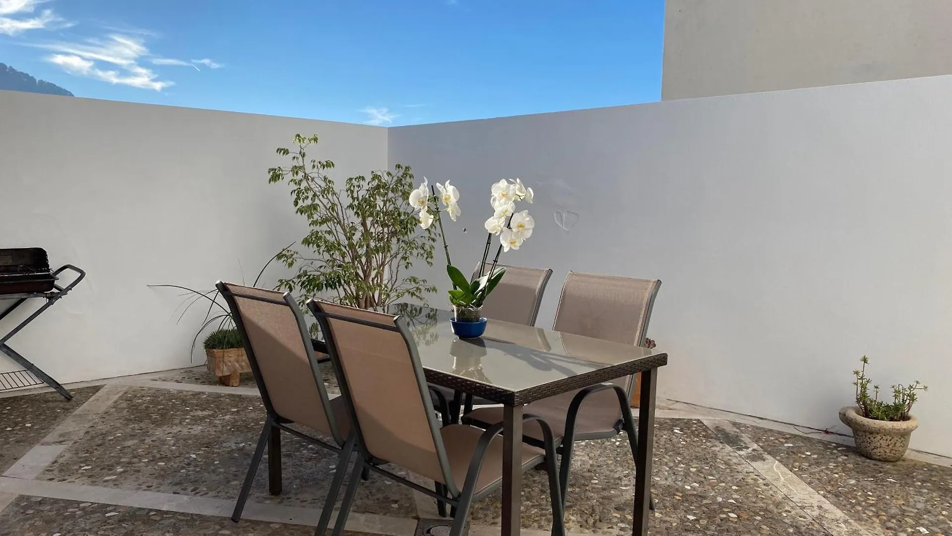 Casa Nuria, Haus Im Zentrum Von Pollensa, 10 Meter Von Der Calvario Treppe Entfernt, Fuer 6 Personen, Mit Wifi Und Klimaanlage, 0*, Pollenca