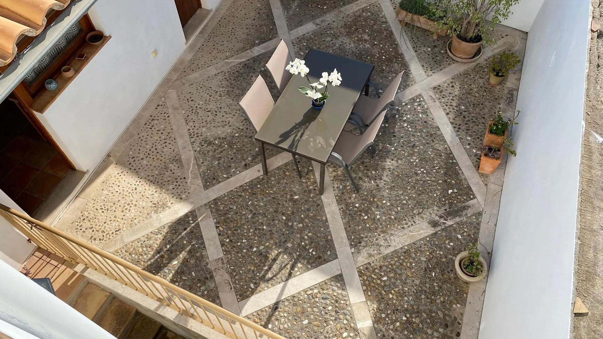Casa Nuria, Haus Im Zentrum Von Pollensa, 10 Meter Von Der Calvario Treppe Entfernt, Fuer 6 Personen, Mit Wifi Und Klimaanlage,