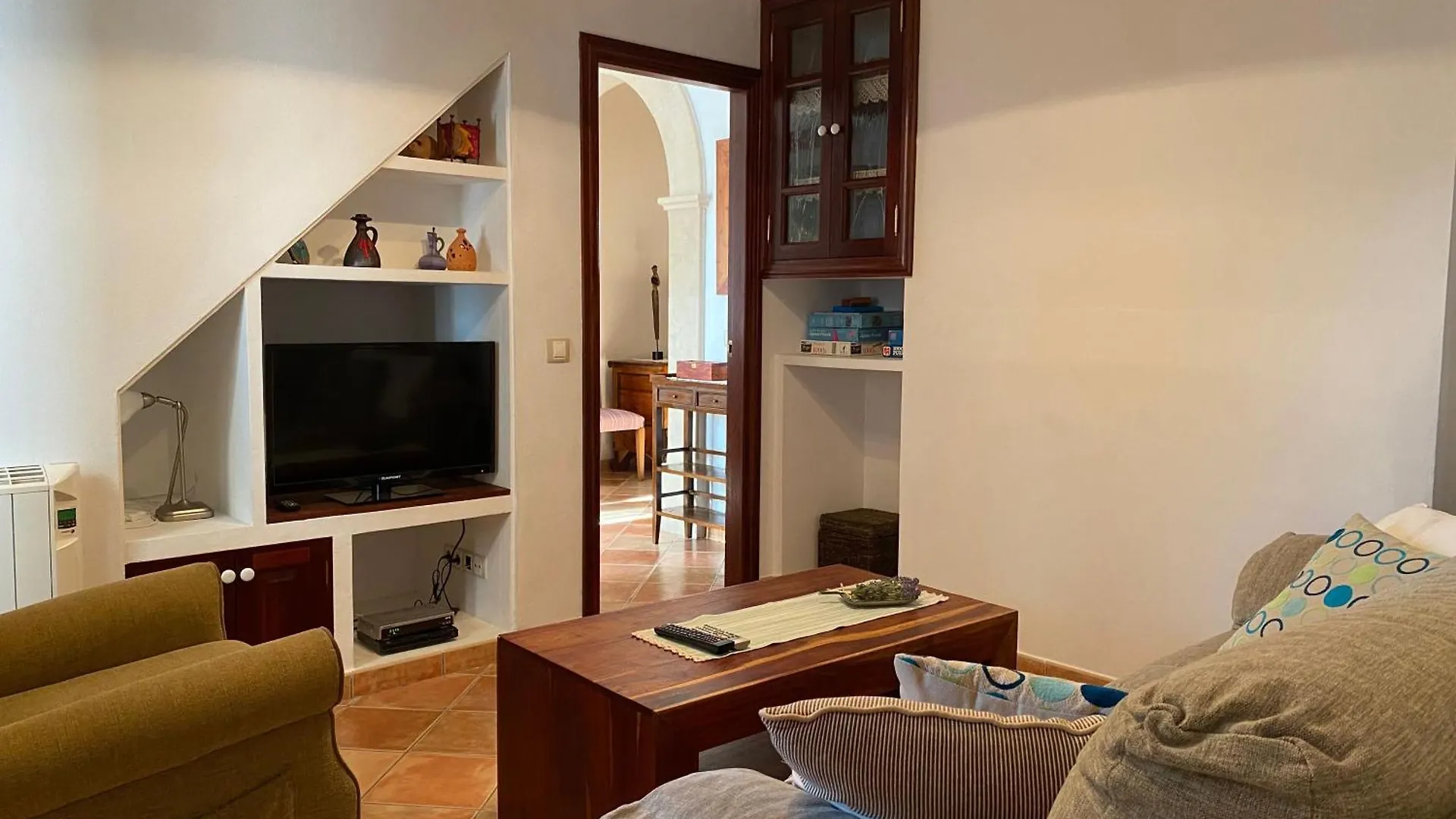 Casa Nuria, Haus Im Zentrum Von Pollensa, 10 Meter Von Der Calvario Treppe Entfernt, Fuer 6 Personen, Mit Wifi Und Klimaanlage, Holiday home Pollenca